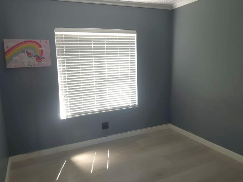 To Let 4 Bedroom Property for Rent in Edgemead Western Cape
